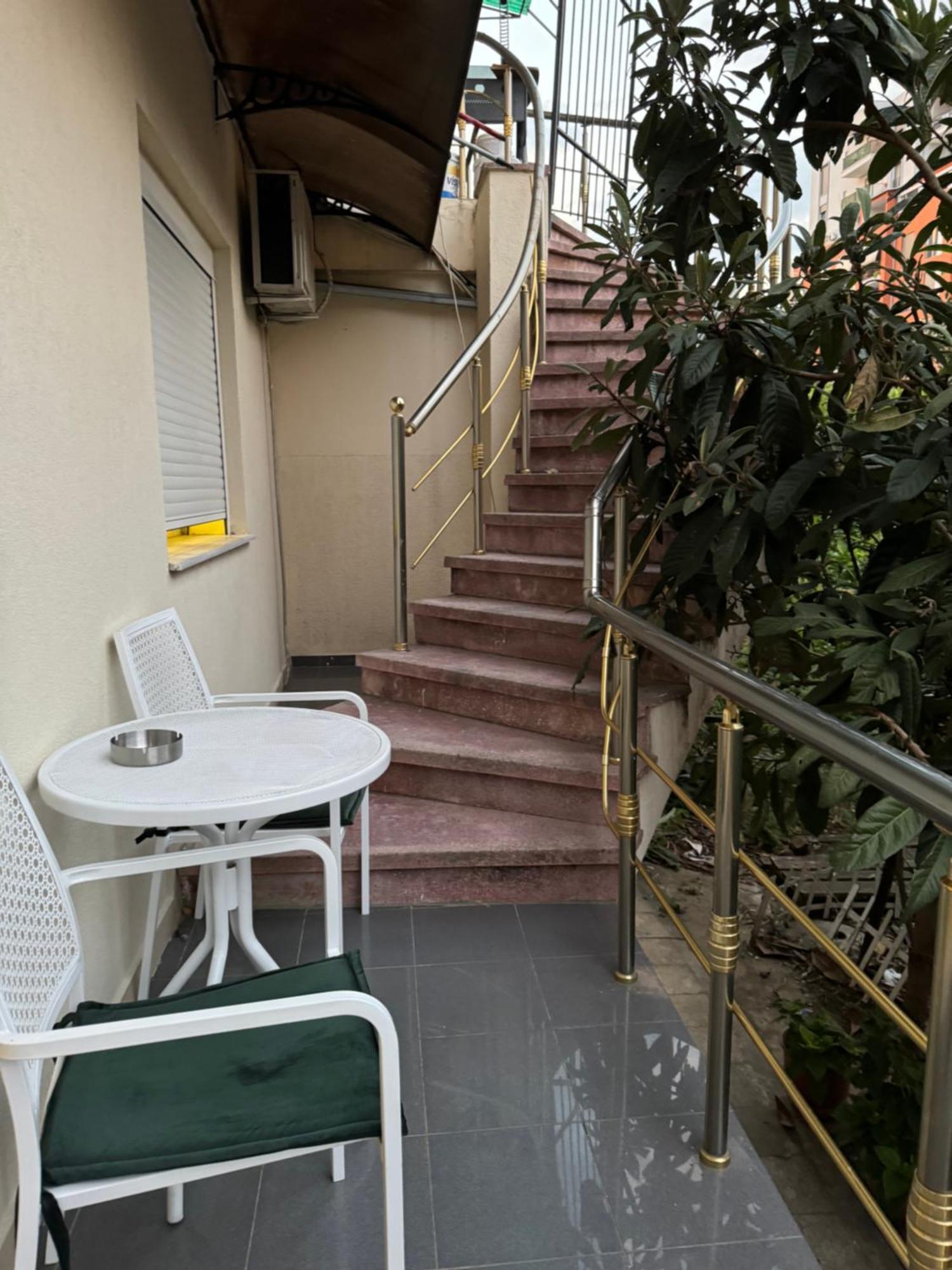 Fun House Serenity Leilighet Tiranë Eksteriør bilde